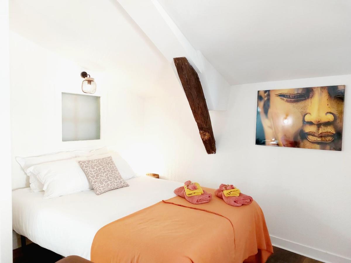 Studio Cosy Dans Le Centre Historique Wifi Angoulême Esterno foto